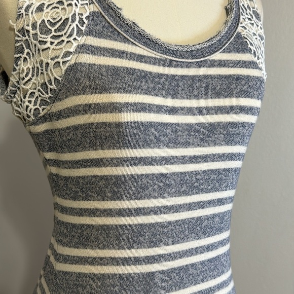 GUESS Maxi Terry Cloth Blue White Striped Lace Dress size S Small Beach Vacation - Picture 3 of 7